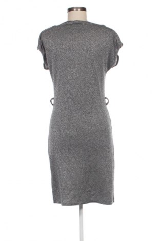 Kleid, Größe XL, Farbe Silber, Preis 14,83 €