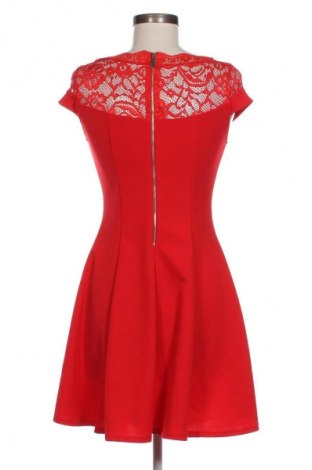 Kleid, Größe M, Farbe Rot, Preis € 16,99