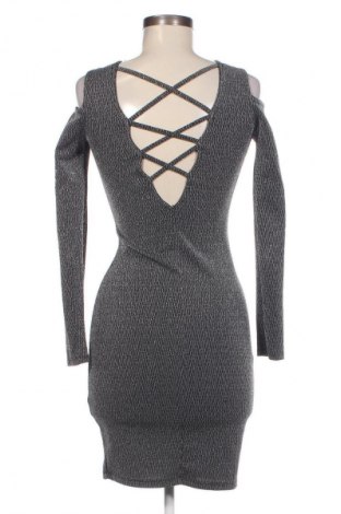 Kleid Amisu, Größe S, Farbe Silber, Preis 10,49 €