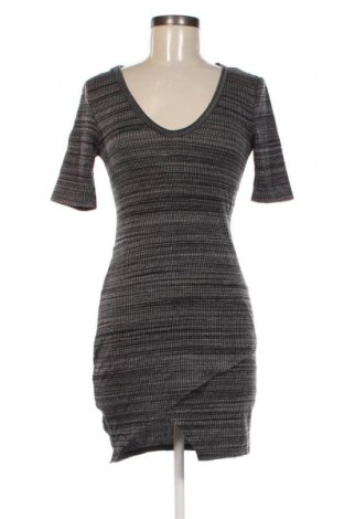 Kleid Antistar, Größe S, Farbe Grau, Preis 20,49 €