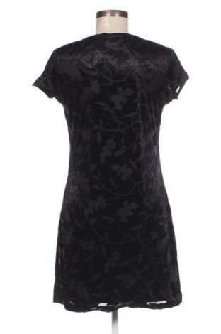 Rochie Apricot, Mărime M, Culoare Negru, Preț 71,99 Lei