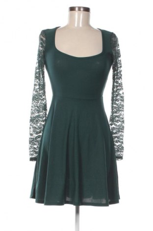 Kleid Boohoo, Größe XS, Farbe Grün, Preis 20,49 €