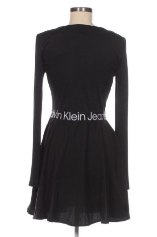 Rochie Calvin Klein Jeans, Mărime M, Culoare Negru, Preț 352,99 Lei