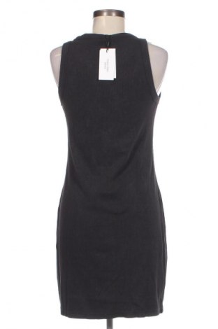 Šaty  Calvin Klein Jeans, Veľkosť L, Farba Sivá, Cena  93,95 €
