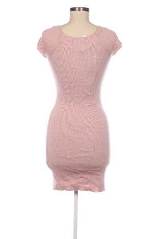 Kleid Charlotte Russe, Größe M, Farbe Rosa, Preis 10,49 €