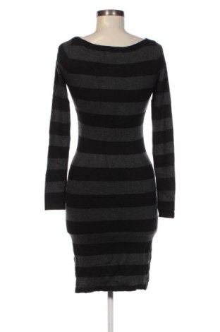 Kleid French Connection, Größe XXS, Farbe Mehrfarbig, Preis 23,49 €