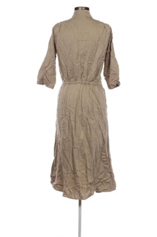 Kleid Gustav, Größe M, Farbe Beige, Preis 45,99 €