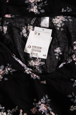 Рокля H&M Divided, Размер S, Цвят Черен, Цена 20,99 лв.