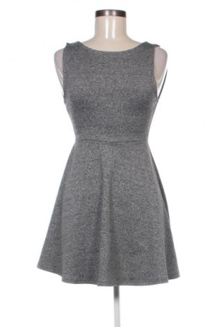 Kleid H&M Divided, Größe S, Farbe Grau, Preis 14,91 €