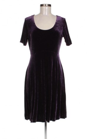 Kleid Hillard & Hanson, Größe S, Farbe Lila, Preis € 4,99