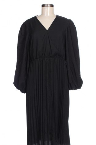 Kleid Plus, Größe XXL, Farbe Schwarz, Preis 19,99 €