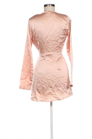 Kleid Pretty Little Thing, Größe S, Farbe Rosa, Preis € 4,99