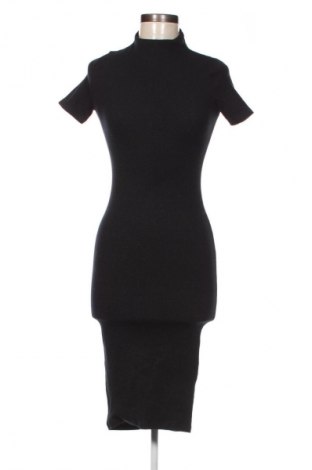 Kleid Pull&Bear, Größe M, Farbe Schwarz, Preis € 20,49