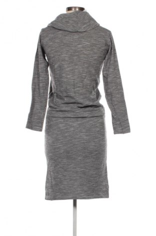 Kleid Tatuum, Größe S, Farbe Grau, Preis 29,99 €