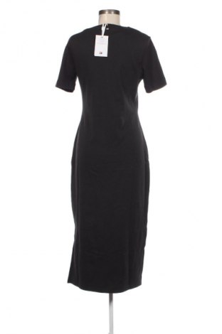 Sukienka Tommy Hilfiger, Rozmiar M, Kolor Czarny, Cena 849,99 zł
