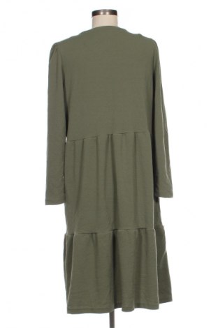 Kleid VRS Woman, Größe M, Farbe Grün, Preis 10,49 €