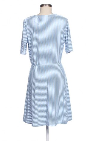 Kleid Vero Moda, Größe M, Farbe Mehrfarbig, Preis € 9,99