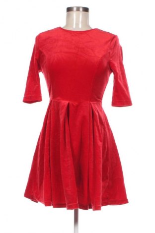 Latzkleid SHEIN, Größe S, Farbe Rot, Preis 9,49 €