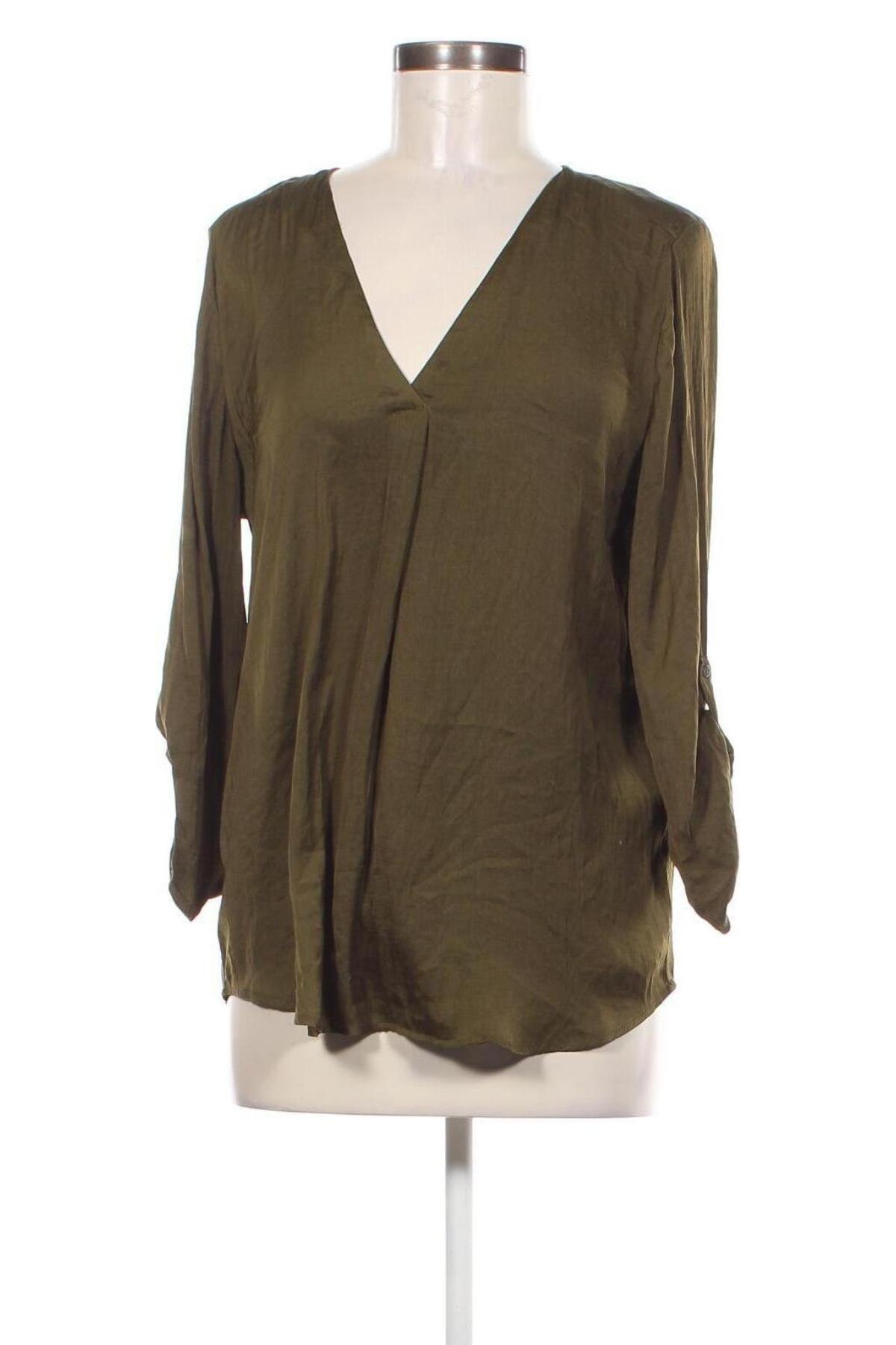 Damen Shirt Stradivarius, Größe XL, Farbe Grün, Preis € 6,99