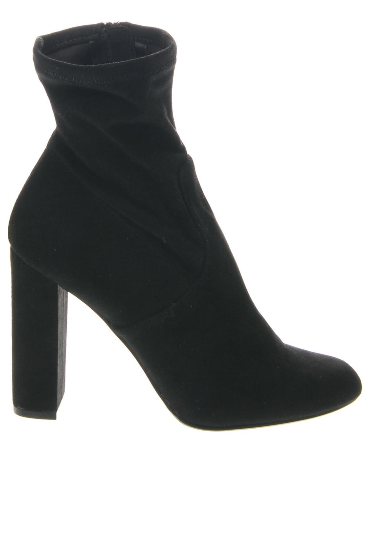 Botine de damă Steve Madden, Mărime 39, Culoare Negru, Preț 307,65 Lei