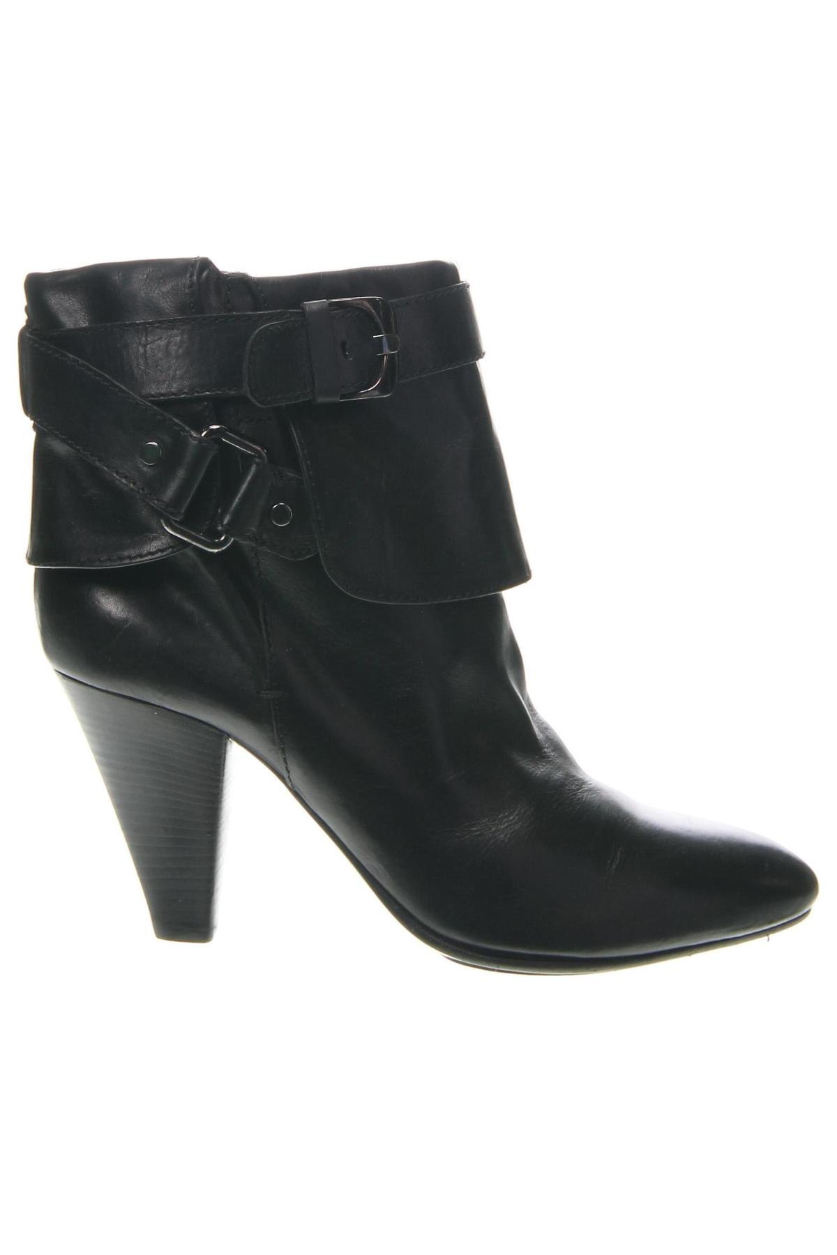 Botine de damă Vic Matié, Mărime 39, Culoare Negru, Preț 295,06 Lei