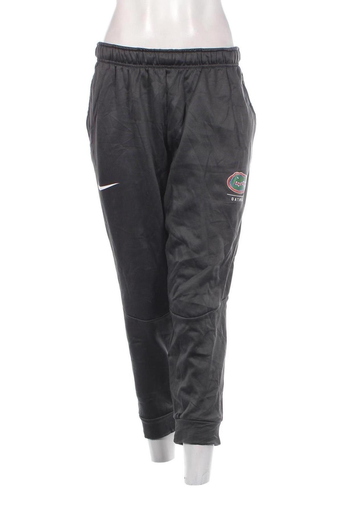 Pantaloni trening de femei Nike, Mărime L, Culoare Gri, Preț 128,99 Lei