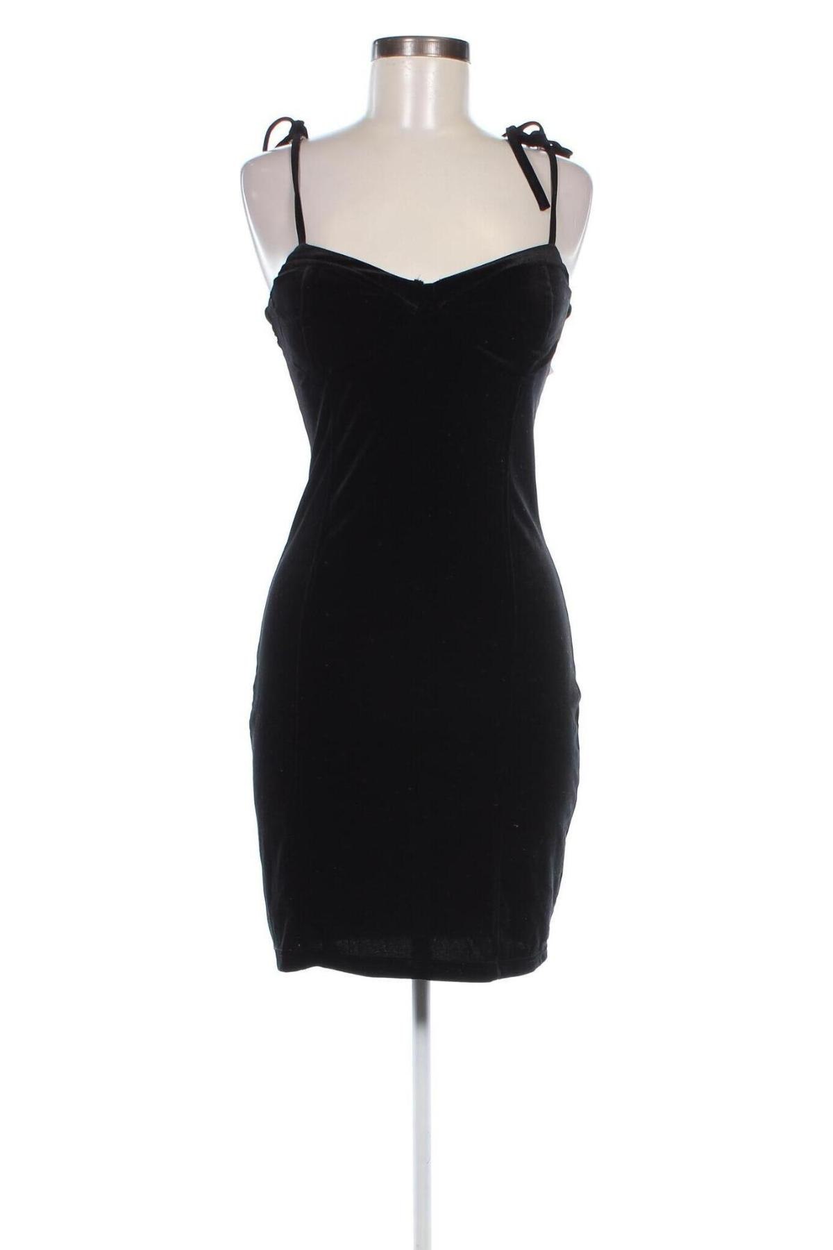 Rochie Cropp, Mărime M, Culoare Negru, Preț 122,45 Lei