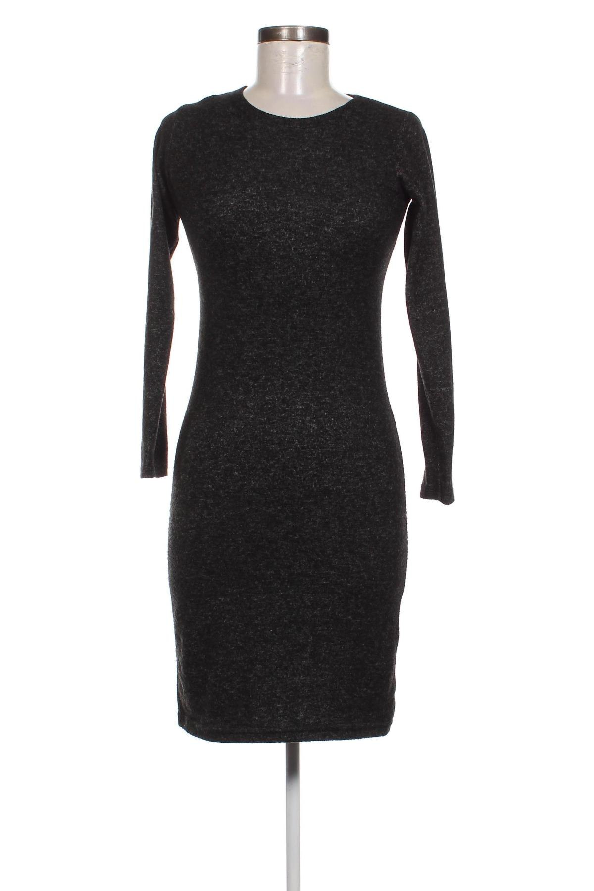 Kleid Trendyol, Größe S, Farbe Grau, Preis 26,07 €