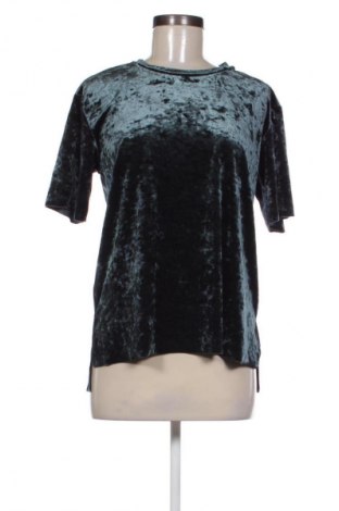 Bluzka damska Bershka, Rozmiar M, Kolor Niebieski, Cena 35,99 zł
