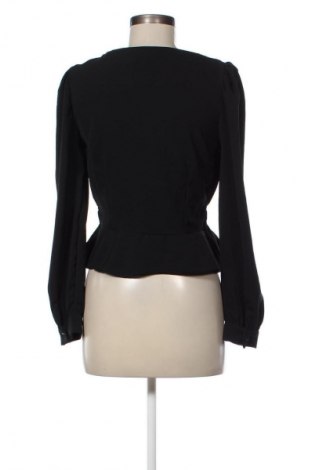 Damen Shirt Chiquelle, Größe S, Farbe Schwarz, Preis 17,00 €
