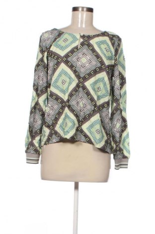 Damen Shirt Creation L, Größe M, Farbe Mehrfarbig, Preis € 8,99