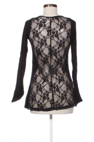 Dámská halenka Forever 21, Velikost S, Barva Černá, Cena  253,00 Kč