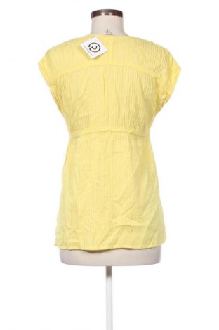 Дамска блуза Guess, Размер S, Цвят Жълт, Цена 48,00 лв.