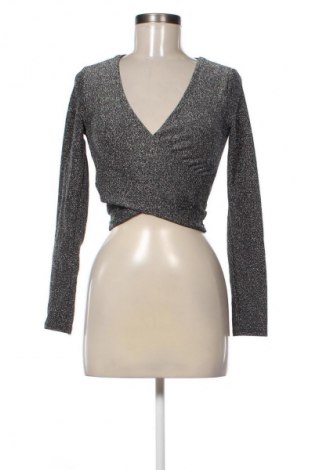 Damen Shirt H&M Divided, Größe S, Farbe Silber, Preis 9,72 €