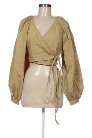 Damen Shirt NA-KD, Größe M, Farbe Grün, Preis 9,99 €