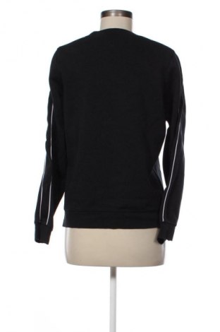 Damen Shirt Nike, Größe M, Farbe Schwarz, Preis 24,55 €