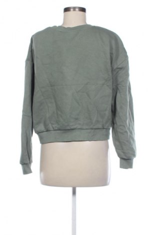 Дамска блуза Pull&Bear, Размер S, Цвят Зелен, Цена 39,99 лв.