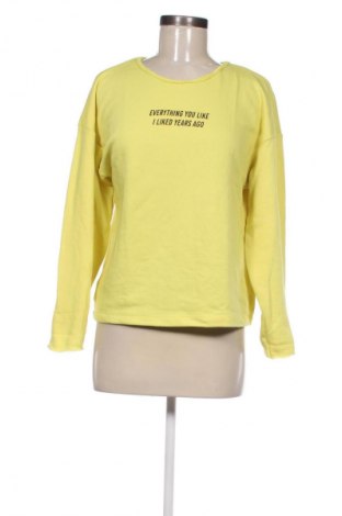 Bluzka damska Pull&Bear, Rozmiar S, Kolor Żółty, Cena 44,00 zł