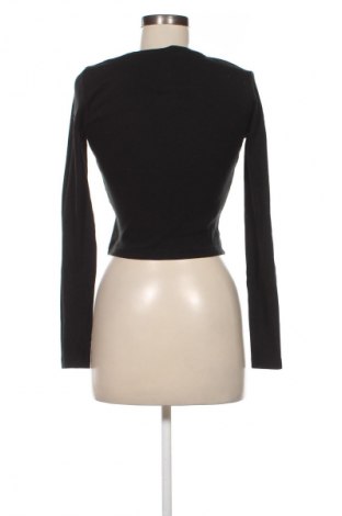 Bluzka damska Pull&Bear, Rozmiar M, Kolor Czarny, Cena 43,68 zł