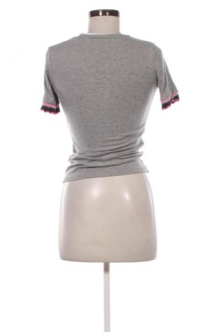 Damen Shirt Stradivarius, Größe S, Farbe Grau, Preis 9,72 €