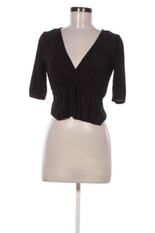 Damen Shirt Stradivarius, Größe M, Farbe Schwarz, Preis 9,72 €