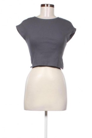 Dámská halenka Stradivarius, Velikost L, Barva Šedá, Cena  242,00 Kč