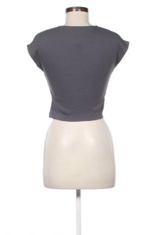Dámská halenka Stradivarius, Velikost L, Barva Šedá, Cena  242,00 Kč