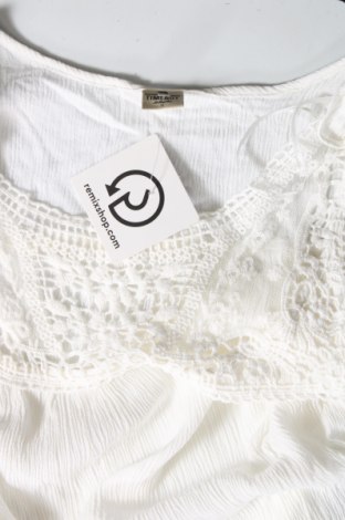 Damen Shirt Timeout, Größe S, Farbe Ecru, Preis 17,39 €
