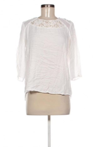 Damen Shirt Yessica, Größe M, Farbe Weiß, Preis € 7,99