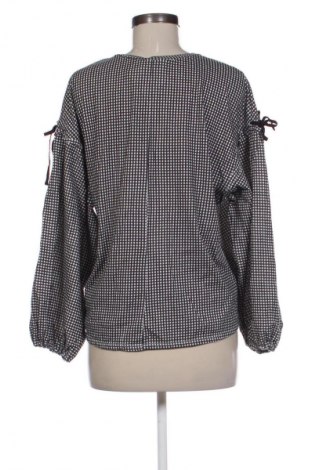 Damen Shirt Zara Trafaluc, Größe S, Farbe Mehrfarbig, Preis 13,81 €