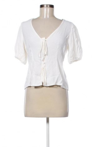 Damenbluse Chiquelle, Größe S, Farbe Weiß, Preis 17,00 €