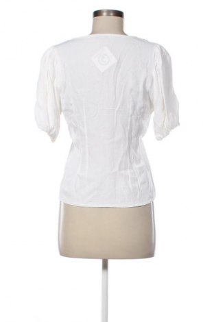 Damenbluse Chiquelle, Größe S, Farbe Weiß, Preis 17,00 €