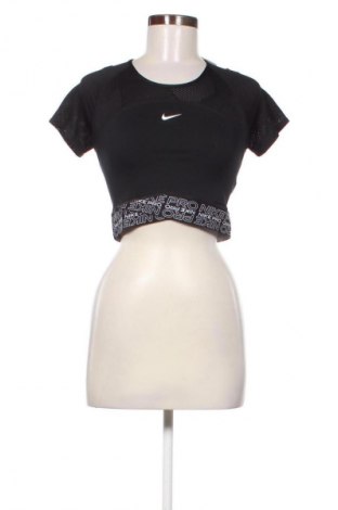 Dámské tričko Nike, Velikost S, Barva Černá, Cena  342,00 Kč