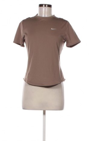 Tricou de femei Nike, Mărime S, Culoare Maro, Preț 214,99 Lei